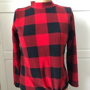 This is plaid cosy and fuzzy.